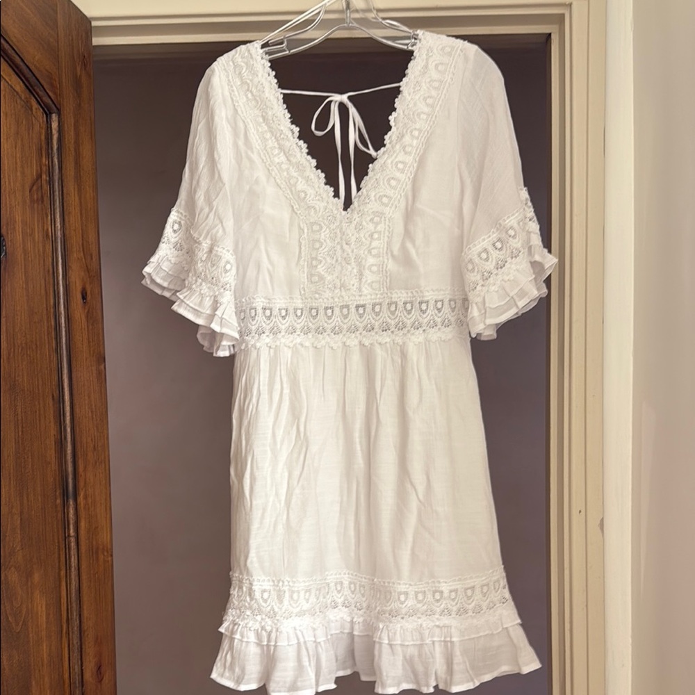 Bluivy White Lace Trim Midi Dress